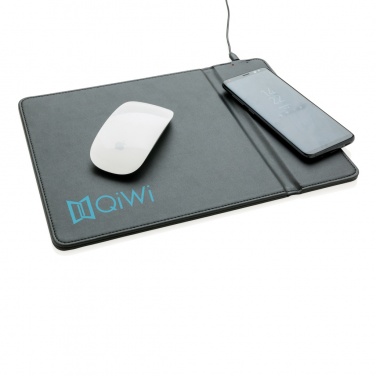 Logotrade Werbeartikel das Foto: Mousepad mit Wireless-5W-Charging Funktion