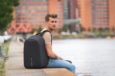 Logotrade Werbeartikel das Foto: Bobby Hero Regular Anti-Diebstahl-Rucksack