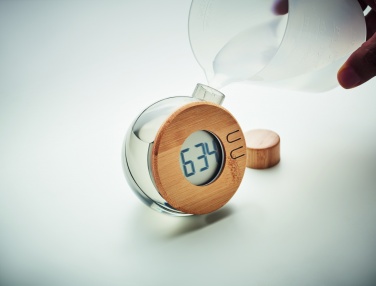 Logotrade werbemittel das Foto: Wasserbetriebene LCD-Uhr