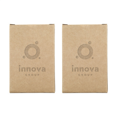 Logotrade Werbegeschenke das Foto: Doppeldecks aus recycelten Spielkarten