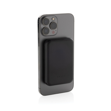 Logotrade Logogeschenke das Foto: Stellar 5.000mAh 5W magnetische Powerbank aus RCS rec. ABS