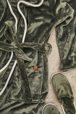 Logotrade promotional giveaway picture of: VINGA Louis luxury plush GRS RPET robe size S-M