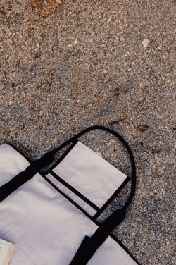Logotrade advertising product picture of: VINGA Volonne AWARE™ recycled canvas beach mat