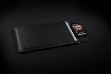 Logo trade promotional products picture of: Swiss Peak 15W magnetic charging laptop sleeve 14-15,6"