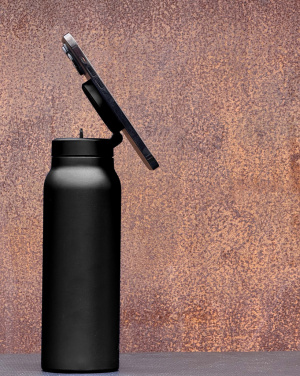 Logotrade advertising product picture of: RINGO Pro MagSafe® Waterbottle w Magnetic Booster Ring 710ML