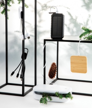 Logotrade ärikingi foto: UV-C steriliseerimiskarp 5 W juhtmevaba laadijaga