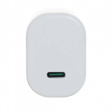 Logo trade meened foto: Surge RCS taaskasutatud PET 20W tüüpi C 3 tk laadimiskomplekt