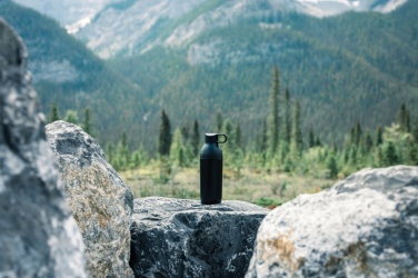 Logo trade ärikingid foto: Flow RCS taaskasutatud roostevabast terasest vaakumpudel