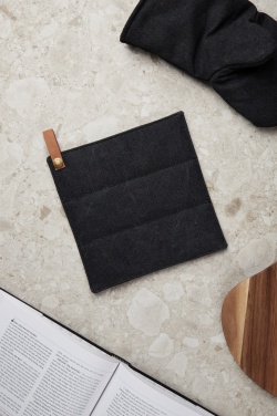 Logotrade firmakingituse foto: VINGA Asado kuumaalus