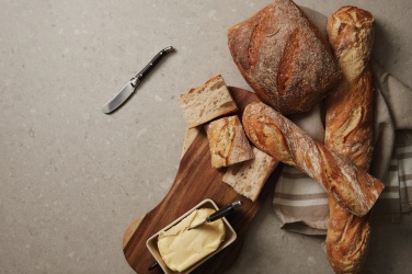 Logotrade meene foto: VINGA Gigaro võinoad