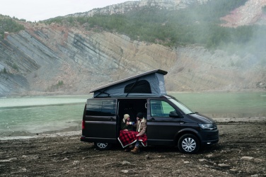 Logotrade reklaamkingituse foto: RPET šerpa fliisist tekk