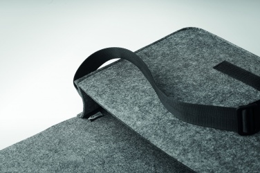 Logotrade ärikingituse foto: RPET vildist sülearvutikott