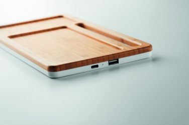 Logo trade firmakingi pilt: Juhtmeta laadimisalus 5W MALABAR