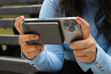 Logotrade ärikingi foto: Zen RCS plastk 5000 mah 5W magnetiline bambusest akuank