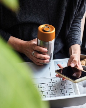 Logotrade ärikingi foto: Black+Blumi lekkekindel reisitass roostevabast terasest