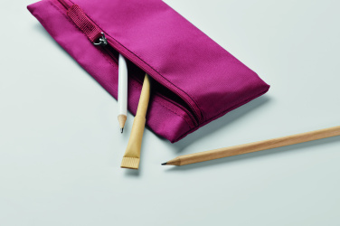 Logotrade meened pilt: STUDY riidest pinal