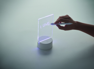 Logotrade meened pilt: LEDMEMO valgustatud LED-märkmetahvel