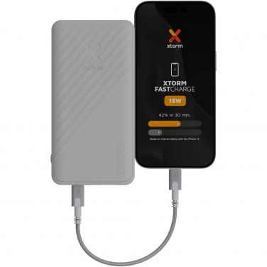 Logotrade liikelahjat kuva: Xtorm XG210 Go2 15 W:n ja 10 000 mAh:n pikalatausvirtalähde