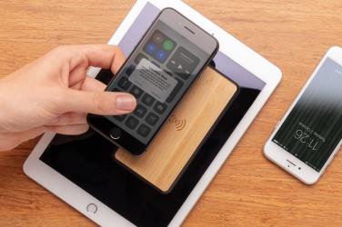 Logo trade mainoslahjat ja liikelahjat kuva: RCS 8000mAh langaton varavirtalähde Rmuovista