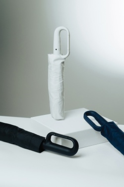 Logotrade mainoslahja tuotekuva: Yara 21" AWARE™ RPET sateenvarjo karabiinihaalla