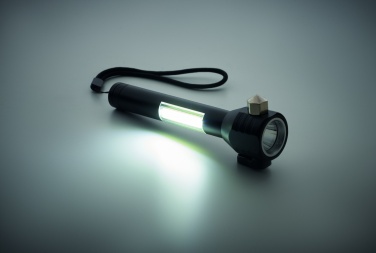 Logotrade mainoslahja tuotekuva: 3 in 1 alumiininen taskulamppu hätä vasaralla ja turvavyöleikkurilla mukautettavalla painatuksella