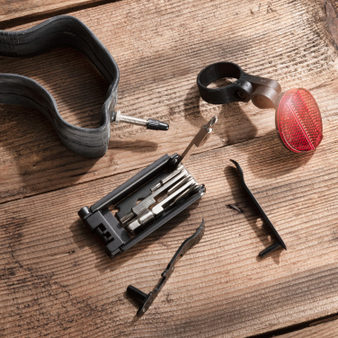 Logotrade mainoslahjat ja liikelahjat tuotekuva: Pyörätyökalusarja MERAPI Schwarzwolf