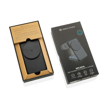 Logotrade dāvanas foto: Urban Vitamin Arcadia RCS plastmasas 15W 3in1 magnētiskais lādētājs