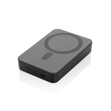 Logotrade ziemassvētku dāvanas foto: Amporia RCS pārstrādātas plastmasas 10.000mAh magnētiskā pārnēsājamā baterija