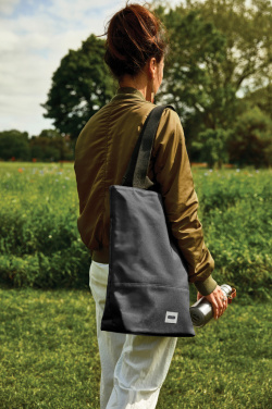 Logotrade ziemassvētku dāvanas foto: Black+Blum 16L izolēta iepirkumu soma/dzesētāja soma
