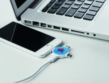 Logotrade kampanjprodukter bild: 3 i 1 kabeladapter