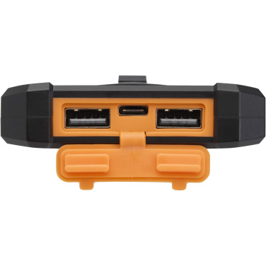 Logotrade profilprodukter bild: Altair 5 000 mAh 10 W robust solcellsbank av återvunnen plast med inbyggd ficklampa