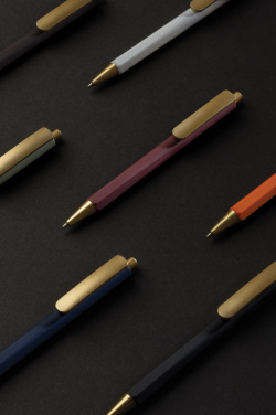 Logotrade presentreklam bild: EDGE RCS Luxury tresidig penna